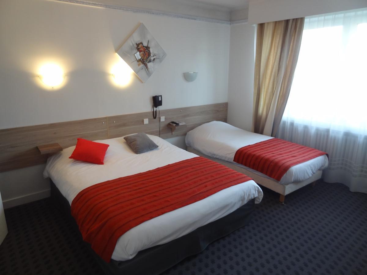 Les Ambassadeurs Hotel Saint-Chamond Exterior photo